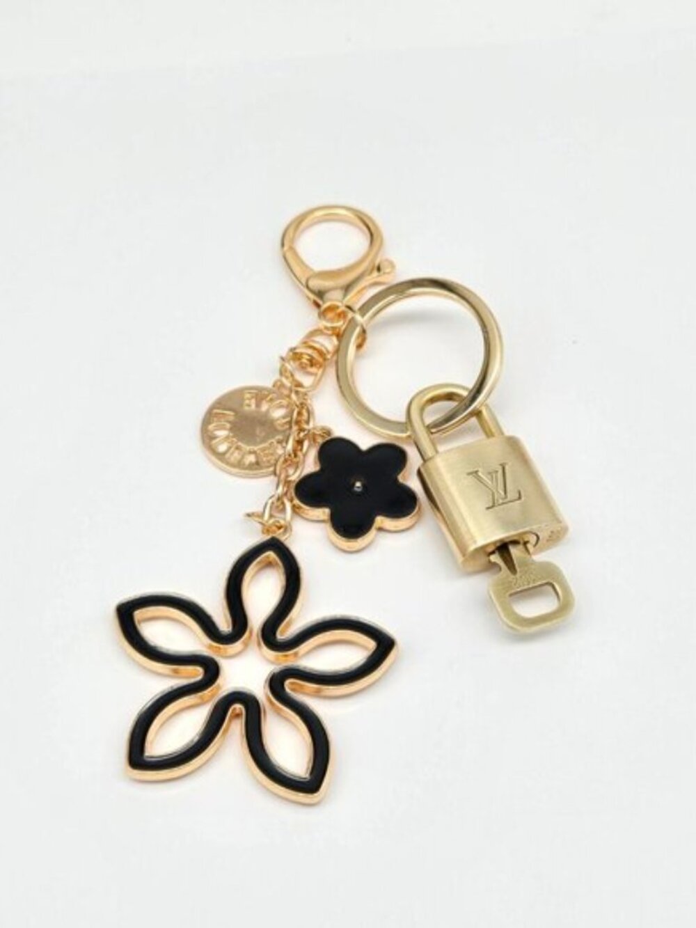 Authentic Louis Vuitton Gold Lock & Key 🔑 Bag Charm w/ Unbranded Flower Charm - Picture 4 of 10